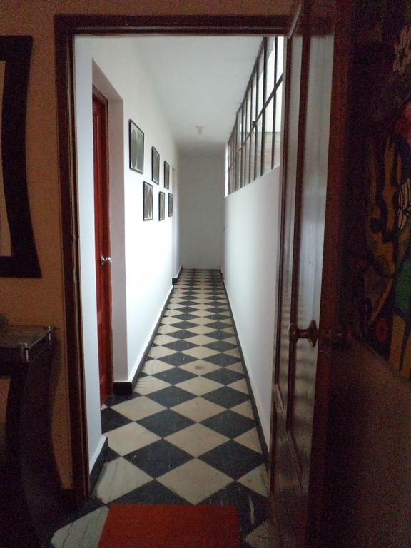 La Casa De Karla Hostel Lima Phòng bức ảnh
