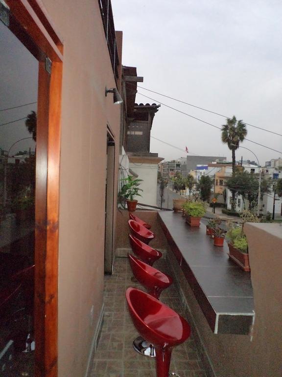 La Casa De Karla Hostel Lima Phòng bức ảnh