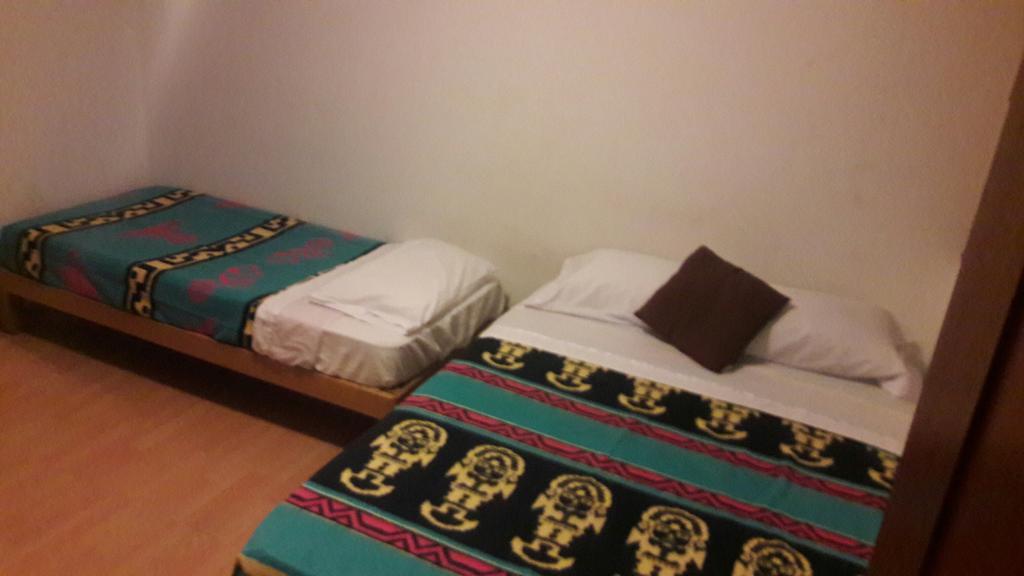 La Casa De Karla Hostel Lima Ngoại thất bức ảnh